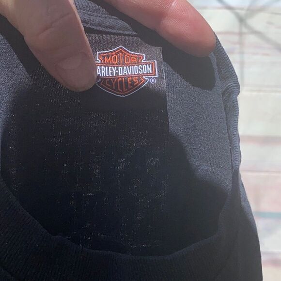 Woman’s HD tee in size Med - Picture 10 of 11